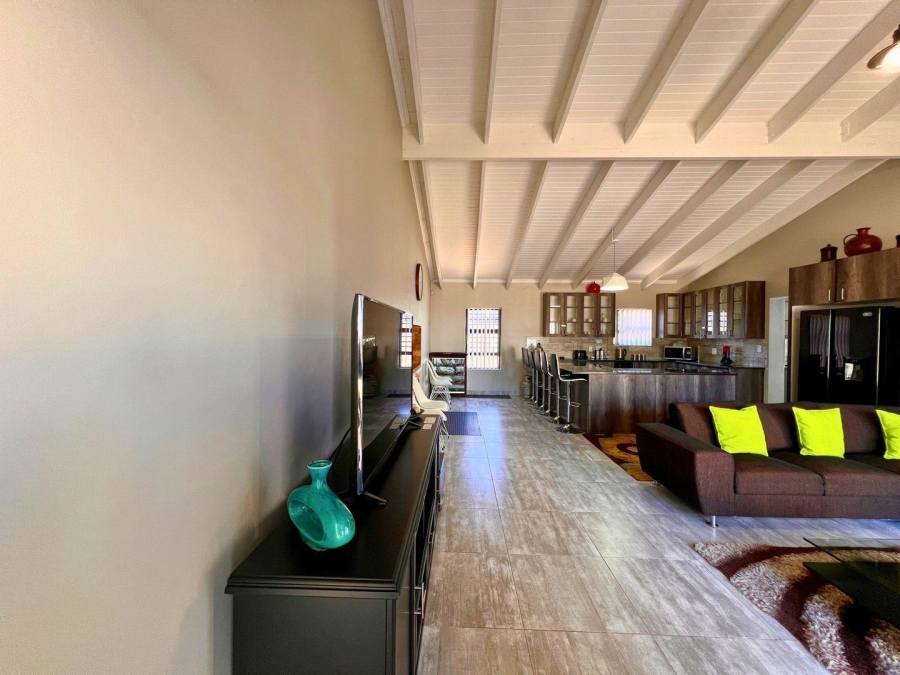 5 Bedroom Property for Sale in Myburgh Park Western Cape